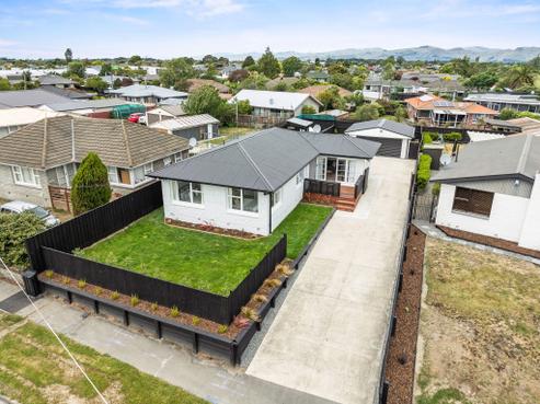 210 Mairehau Road, Burwood