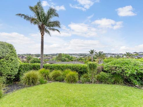 115 Tauranga Place, Orewa