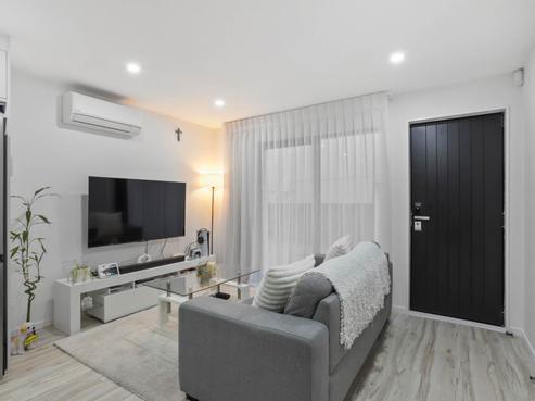 19C Farwood Drive, Henderson