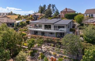 26 Pine Hill Rise, Fairhall