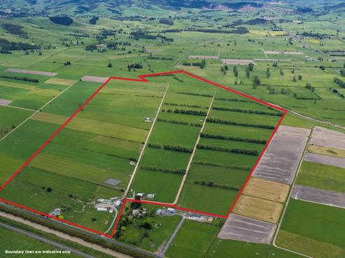 108 Canal West Road, Waitakaruru