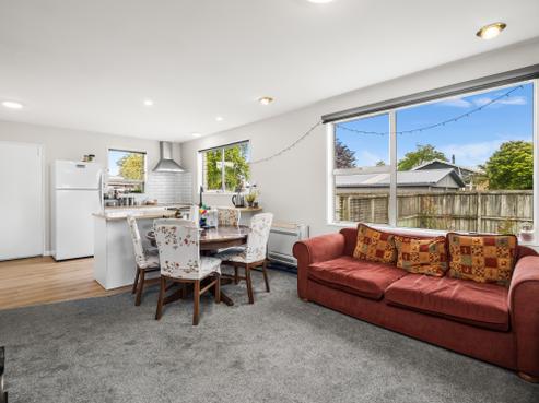 2/10 William Street, Lincoln