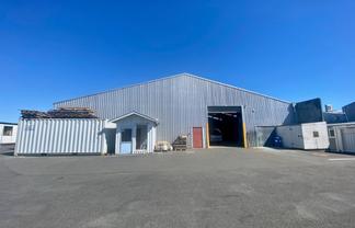 High-Stud Warehouse + Secure Yard