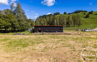 437 Paparoa Station Road, Paparoa