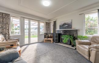 2 Cameron Street, Seaview