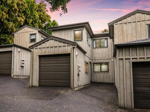 135D Triangle Road, Massey
