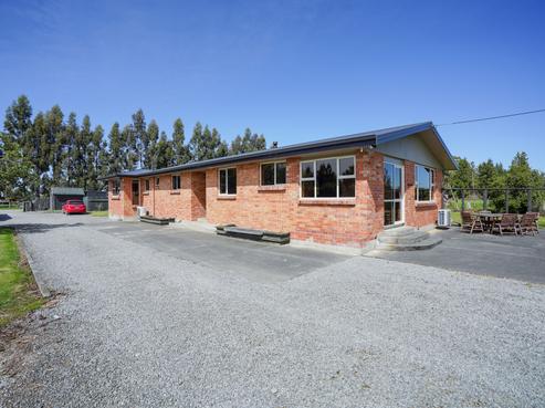 20 Cross Road, Winton