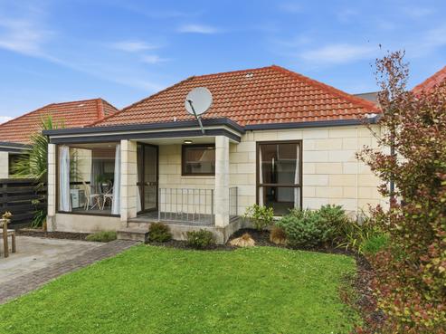 2/4 Broadbent Street, Riccarton