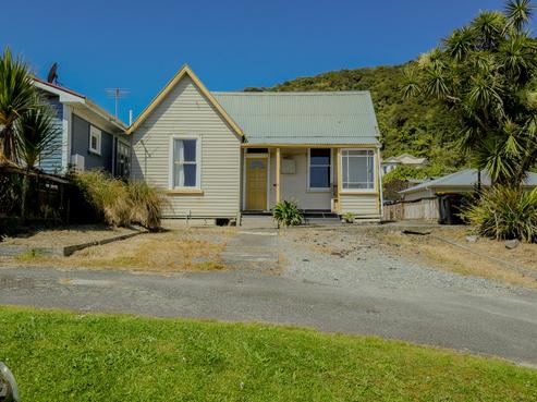 9 Alexander Terrace, Greymouth