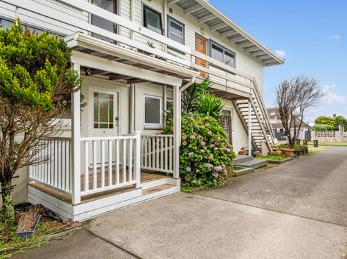 2/37 Wendover Road, Glendowie