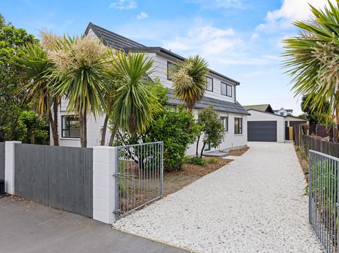 42 Queenspark Drive, Parklands