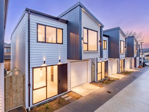 8D Milton Road, Papatoetoe