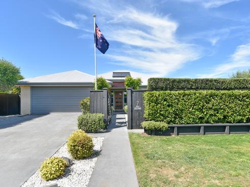 7 Araucana Way, Burwood