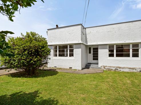 86 Waiwhetu Road, Waterloo