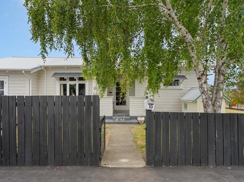 10 Jeans Street, Masterton