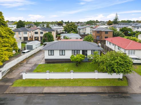 11 Adams Road, Manurewa