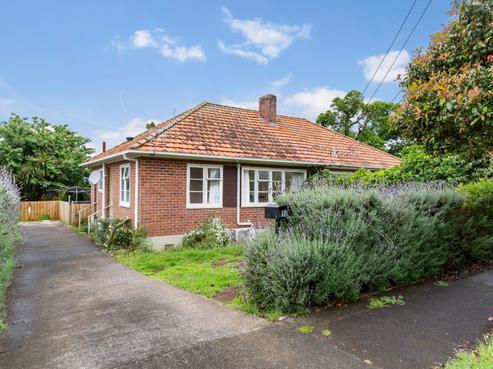 13 Boyd Avenue, Royal Oak
