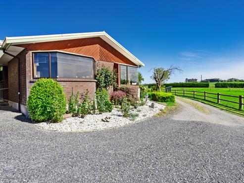 32 Auburn Road, Myross Bush