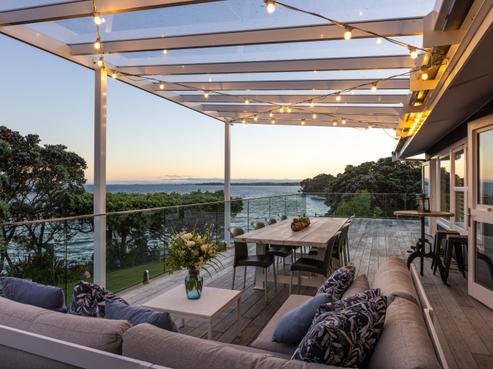 899 Whangaparaoa Road, Manly