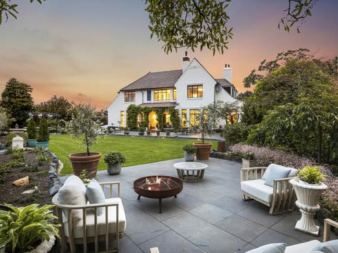 365 Stuart Street, Roslyn