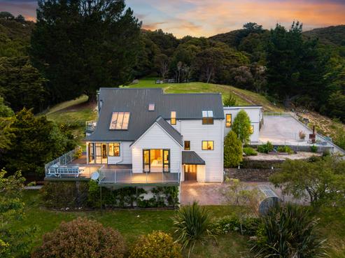 155A Katherine Mansfield Drive, Whitemans Valley