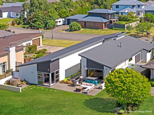 24 Ludlow Drive, Huntingdon/Lake Hood