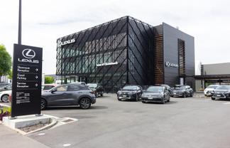 Exceptional Top Floor Office Offering