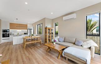 50D Sandgate Avenue, Botany Downs