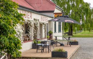 Lauder Hotel - Options Aplenty