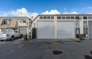 80sqm industrial factory/lock up