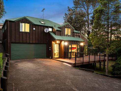 50 Bel Air Drive, Hillsborough
