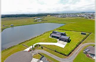 16 Carex Grove, FOXTON BEACH