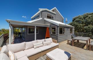 16 Palm Parade, Riversdale