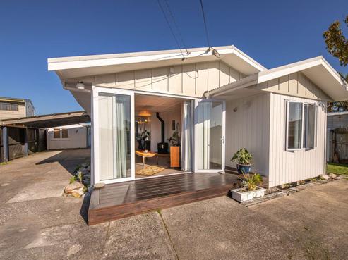 14 Coates Street, Westport