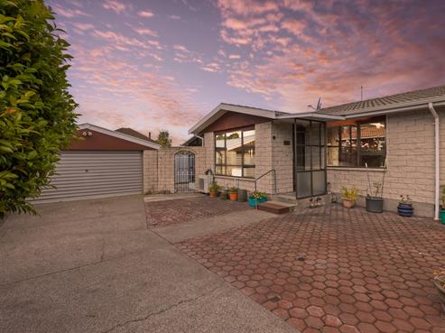 2/16 Camrose Place, Ilam