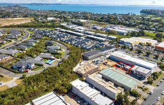 Small yard - great access!