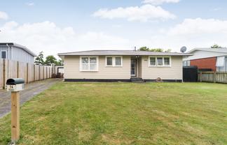 14 Otaki Place, Westbrook
