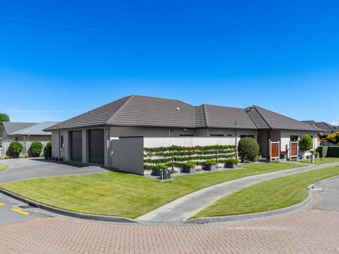 17 Magnolia Drive, Springlands