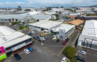 50 / 50 Warehouse & Office | 2 mins from Motorway