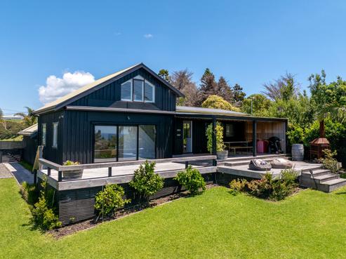 332 Sea View Road, Ostend