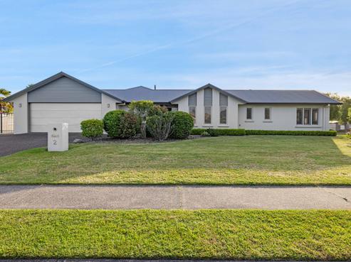 2 Lamia Grove, Papamoa