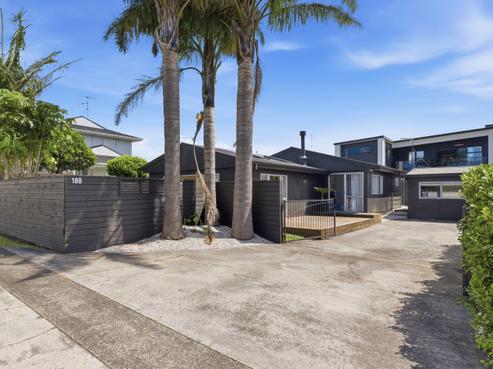 18B Levers Road, Matua