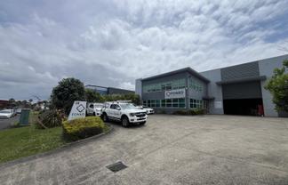 Superb road front industrial