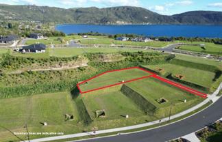 8 Otaketake Drive, Kinloch