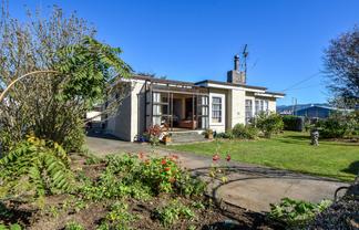 9 Davy Street, Carterton