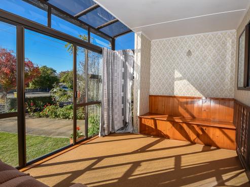 9 Davy Street, Carterton