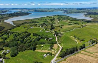 9 Petley Road, Paparoa