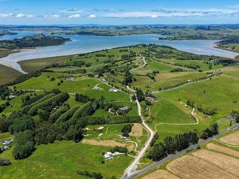 9 Petley Road, Paparoa