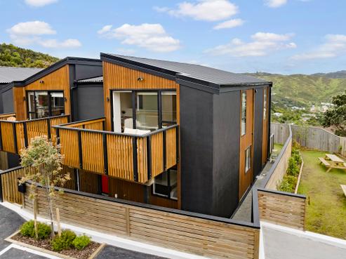 6 Stockden Place, Karori