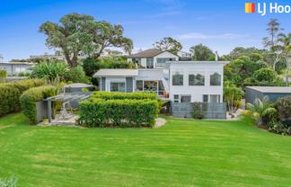 79 Hauraki Road, Leigh